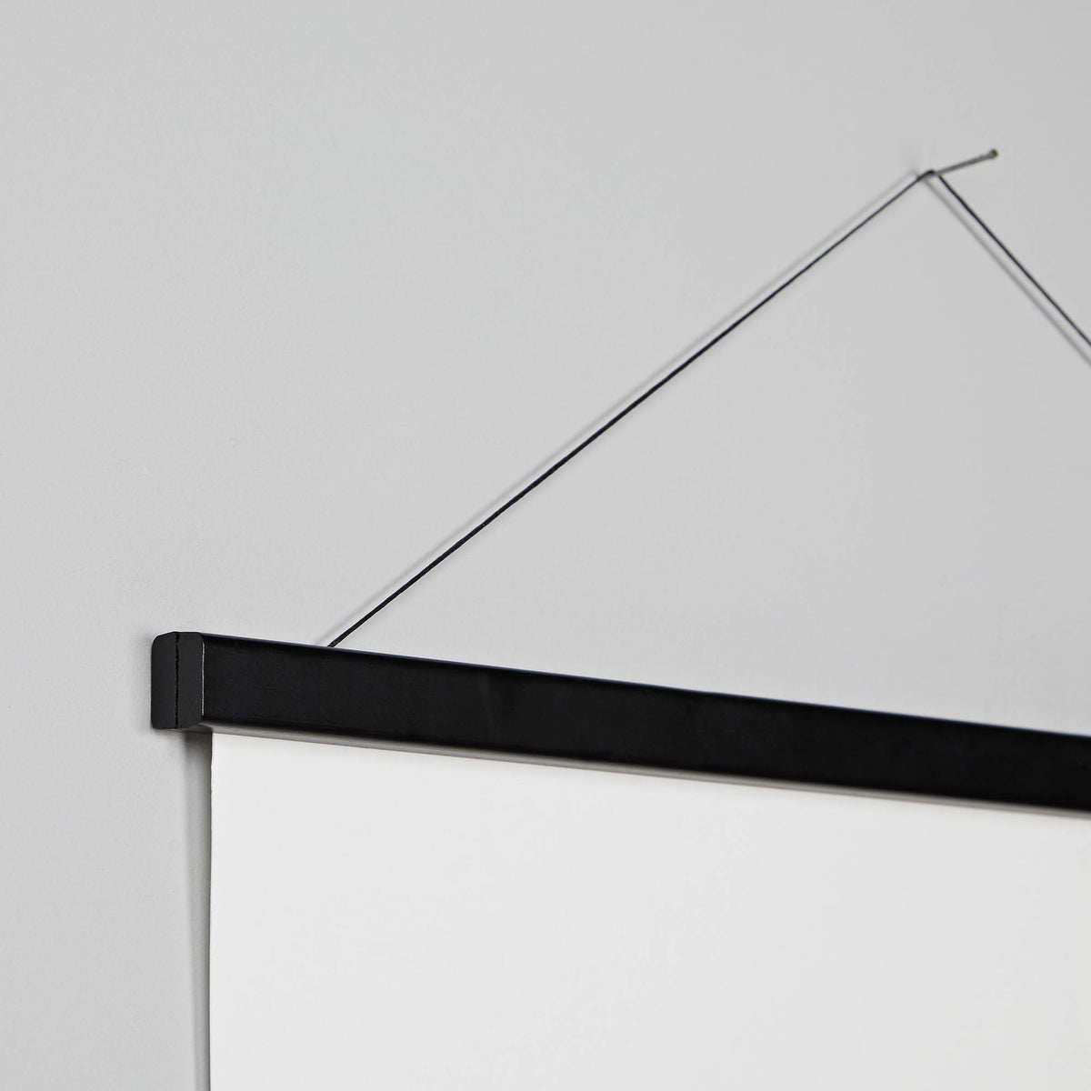 Magnetic Poster Hanger for Prints and Canvas